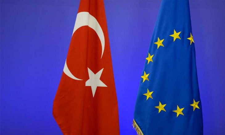 الاتحاد الأوروبي يغري تركيا اقتصادياً لتخفيض التوتر وإبعادها عن التنسيق مع روسيا