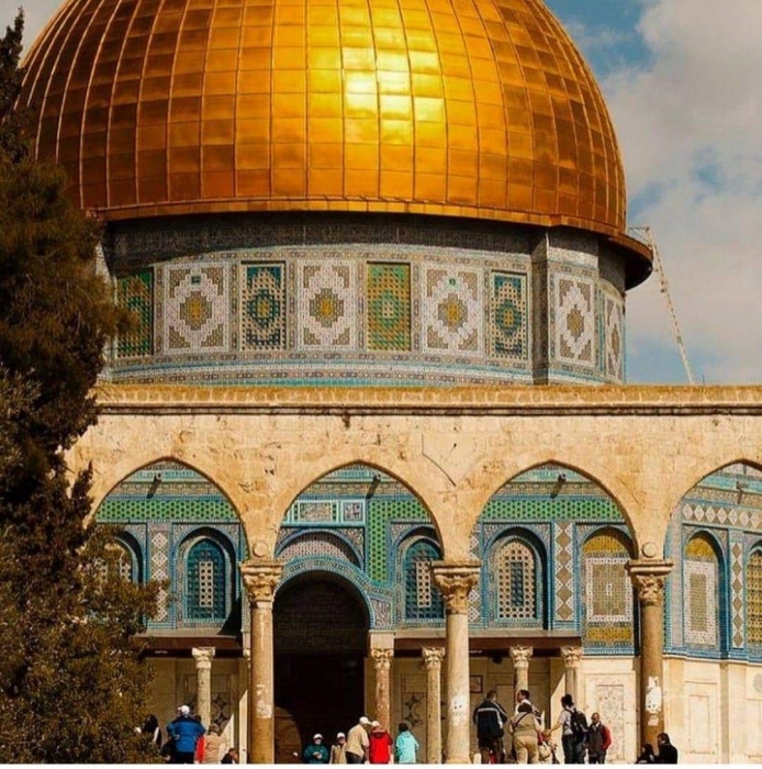القدس تسقط مؤامرات التصفية وتنتصر للحق الفلسطيني ..