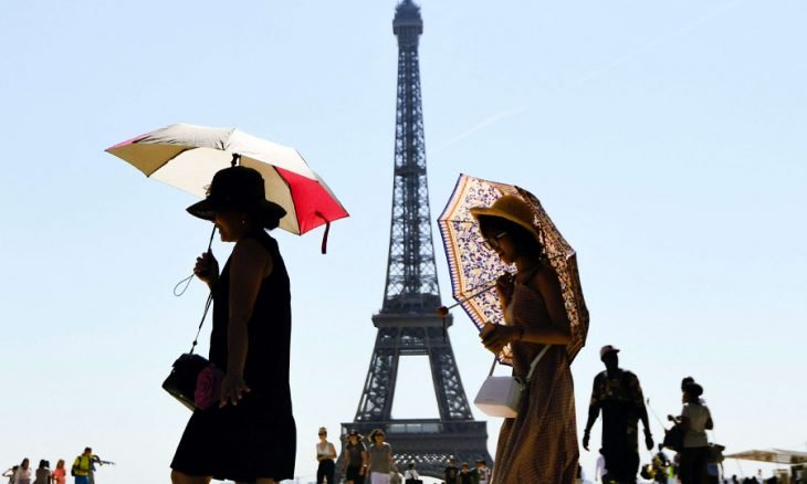 فرنسا تتوقع استقبال 50 مليون سائح أجنبي