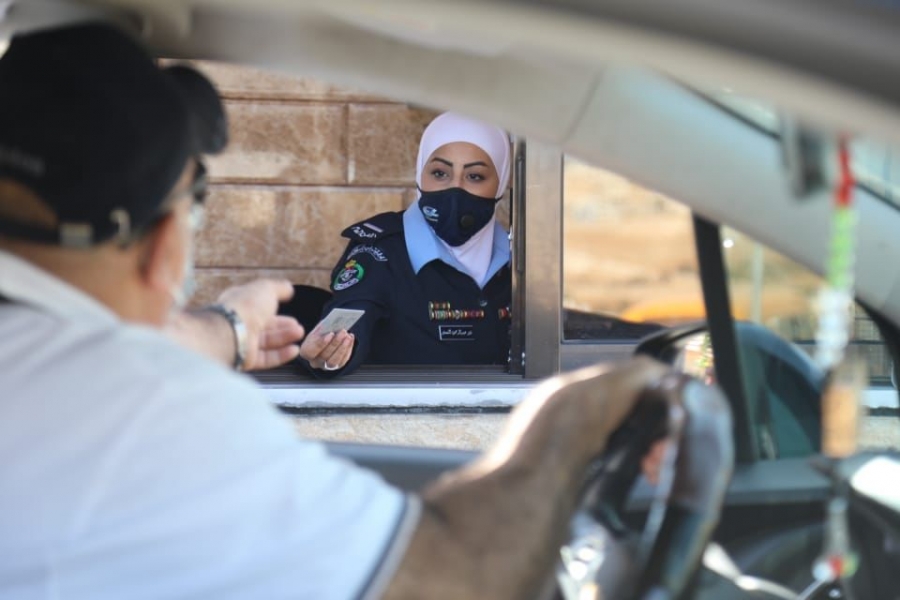 افتتاح مسار الترخيص من داخل المركبات Drive Thru في قسم ترخيص شمال عمان .
