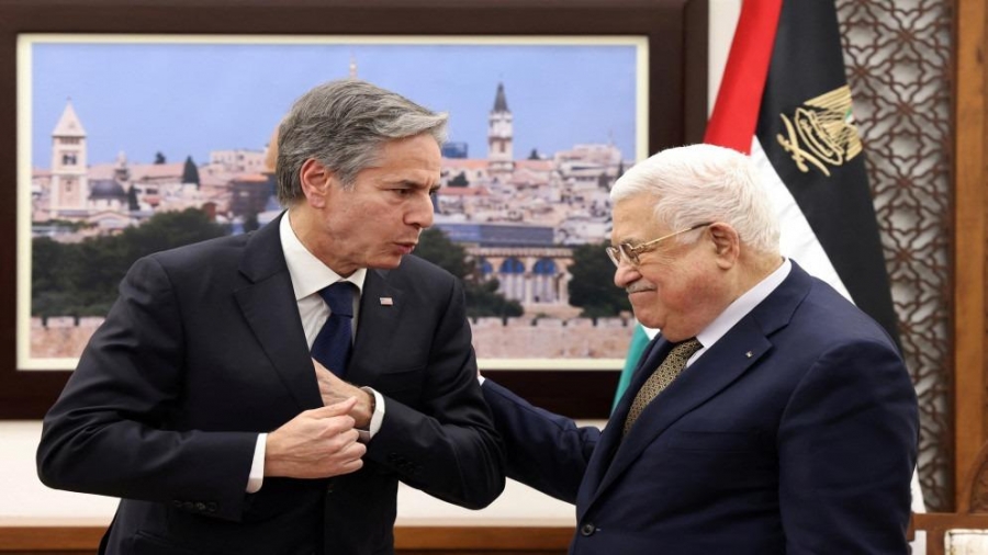 عباس: الفلسطينيون لن يقبلوا باستمرار الاحتلال إلى الأبد