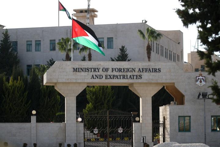 الاردن يتابع الانباء حول اعتقال الاحتلال لمسلحَّين اجتازا الحدود الأردنية