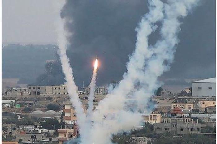 الاحتلال : 5 دفعات صاروخية انطلقت اليوم من غزة
