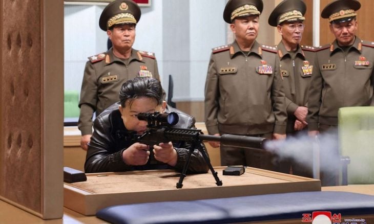 زعيم كوريا الشمالية يدعو إلى “تغيير تاريخي” في الاستعدادات للحرب