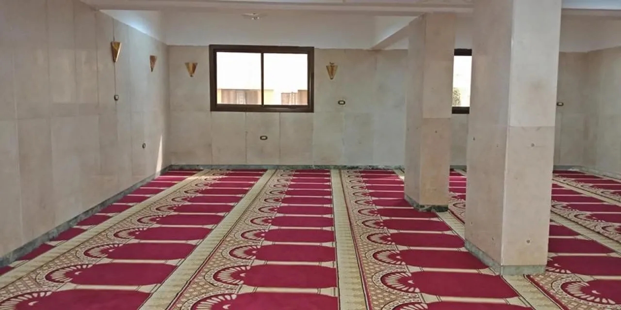 إغلاق مسجد جامعة حكومية شمالي الأردن خارج أوقات الصلاة يثير استياءً