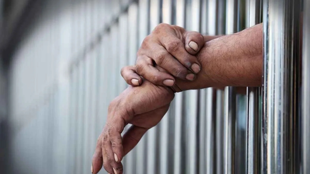 حبس شاب أردني 5 سنوات بعد إدانته بهتك عرض فتاة عربية