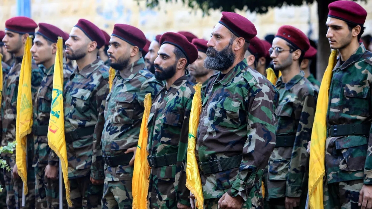 الاحتلال يعلن اغتيال ثلاثة من حزب الله بجنوب لبنان