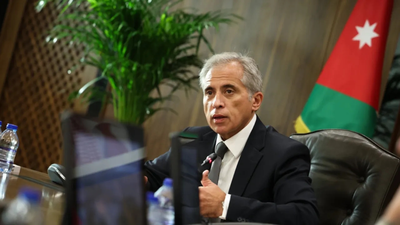 نائب يسأل جعفر حسان : هل تريدون خصخصة العقبة ؟