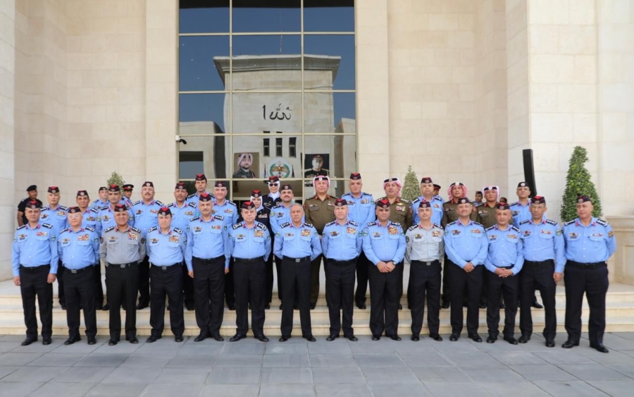 مدير الأمن العام اللواء الدكتور عبيد الله المعايطة يقلد الرتب الجديدة لكبار ضباط الأمن العام..(اسماء)