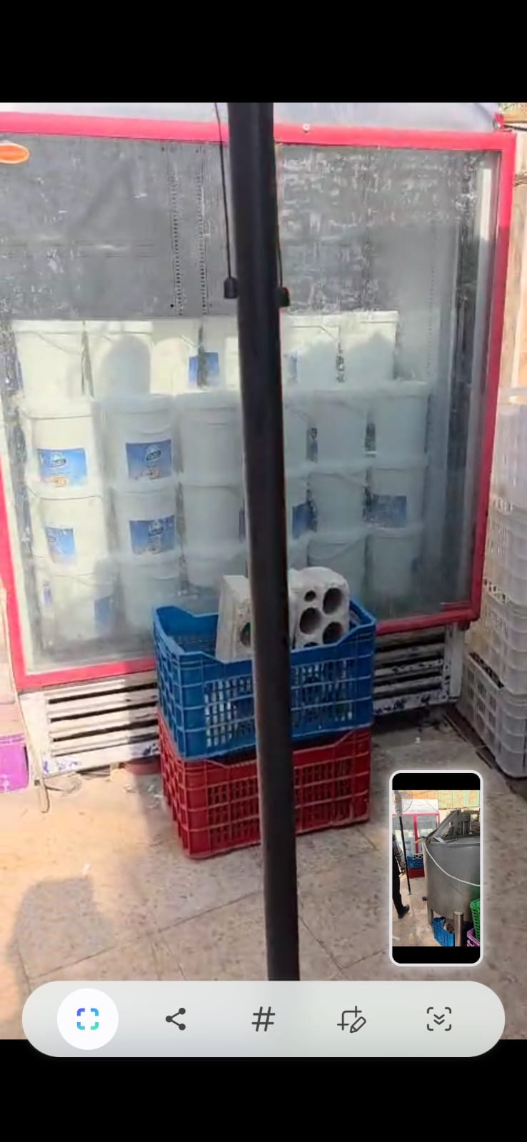 ممرات سرية تكشف مشغل ألبان غير مرخصة في الزرقاء وضبط 4 أطنان من الألبان