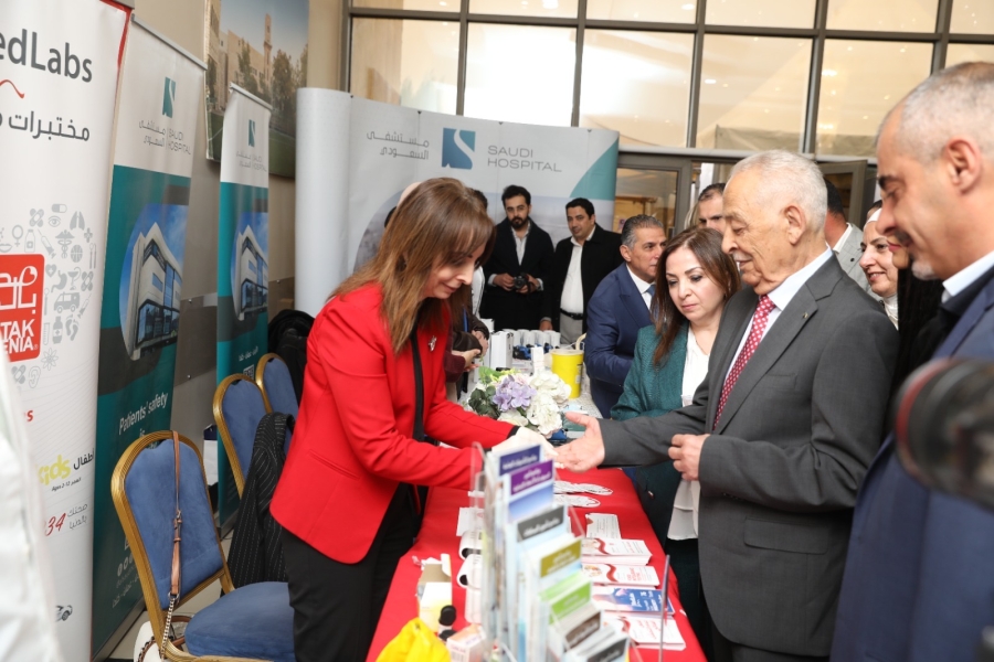 *العيسوي يرعى فعاليات يوم طبي مجاني في نادي خريجي الكلية العلمية الإسلامية بعنوان (صحة العمر الذهبي)*