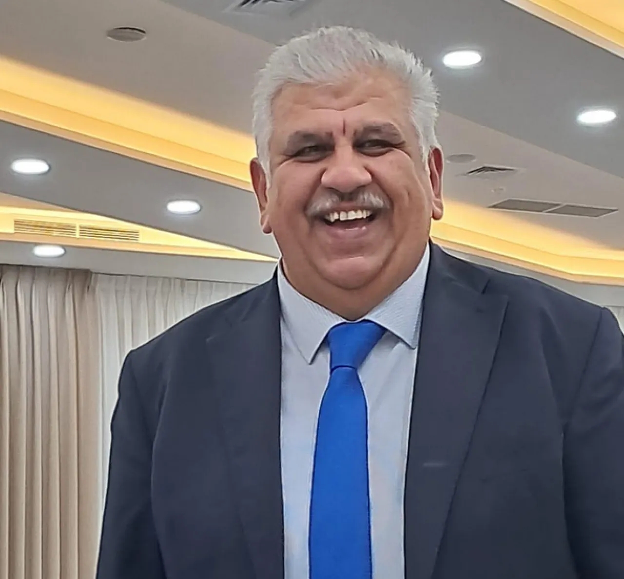 الأردن.. استقالة عكروش من رئاسة الجامعة الأمريكية في مأدبا