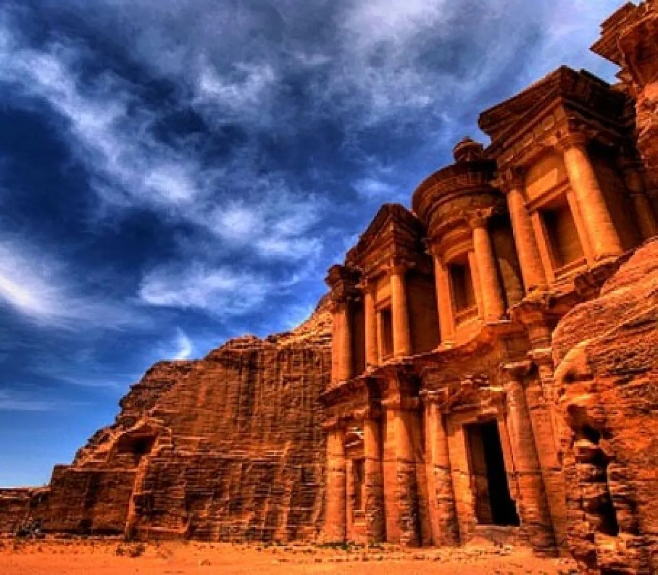 وظيفتان مستحدثتان بالبترا في 2026..وزيادات الرواتب 1.2 مليون دينار