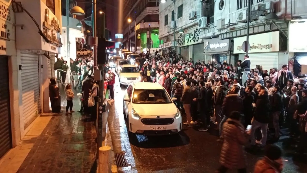 الجماهير الأردنية تخرج للشوارع احتفالا بتأهل النشامى إلى نهائي كأس العرب