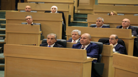 رئيس الوزراء: المناقشة المبكرة لموازنة 2026 تسرّع تنفيذ المشاريع الرأسمالية