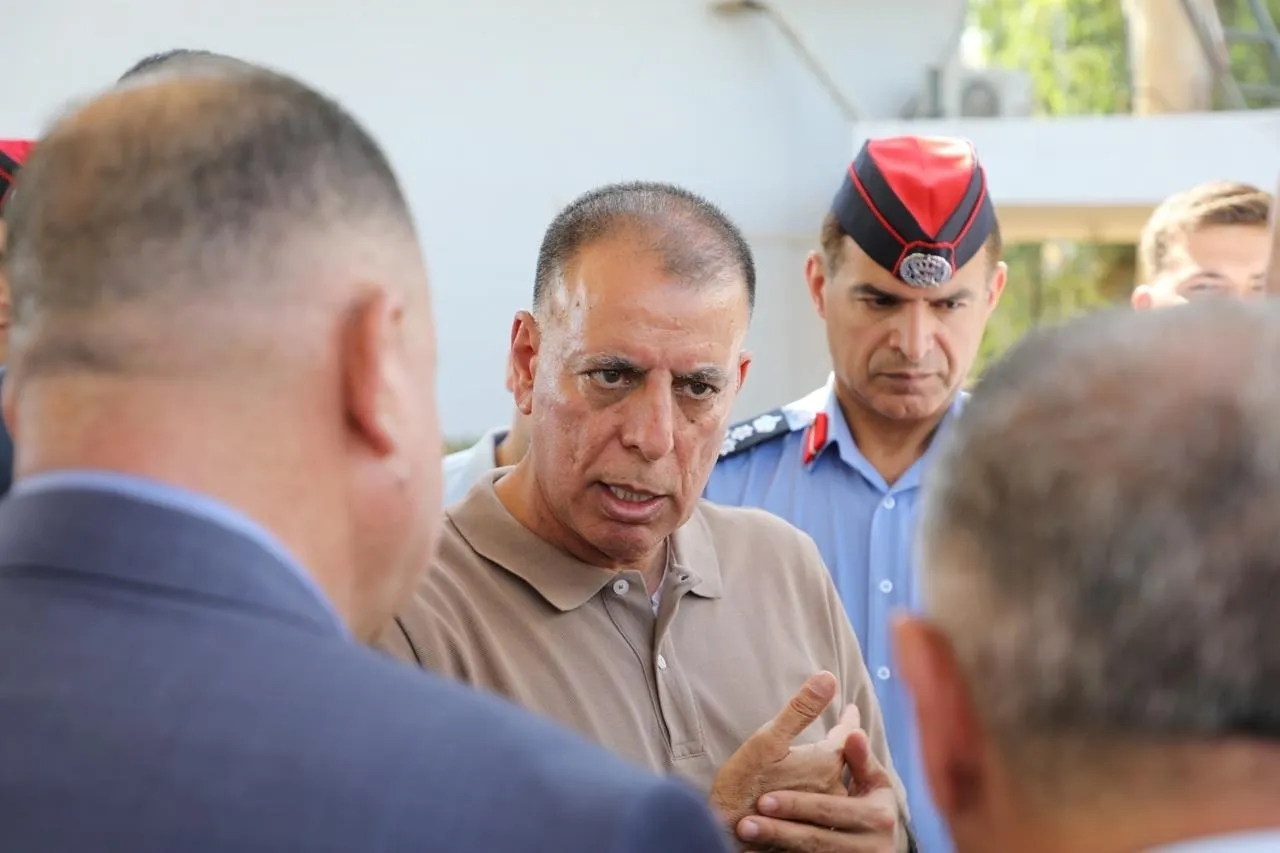 الفراية: مهندسون سيقيّمون مصبات المياه والعبّارات في الكرك لمعالجة المشكلات