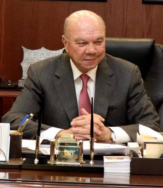 فيصل الفايز .. الزاهد الناسك المتعبد بمحراب الوطن