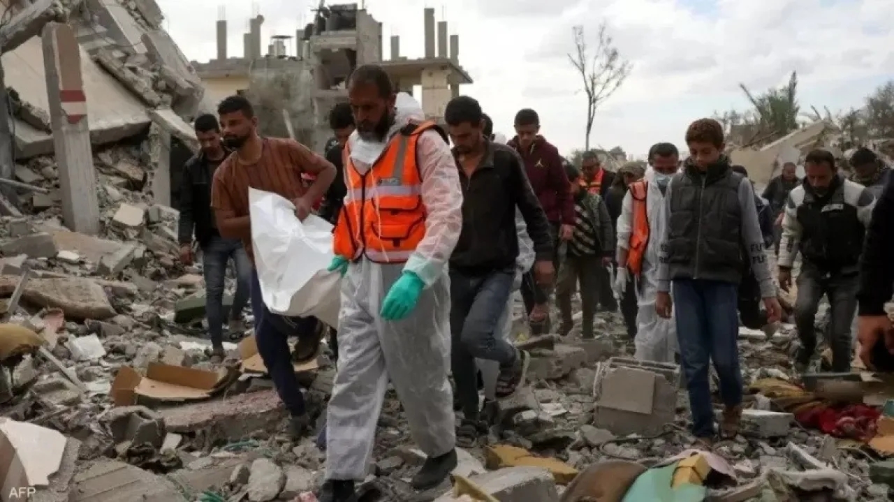 جيش الاحتلال يبدأ المرحلة الثانية باغتيالات وقصف يسفر عن 16 شهيدا