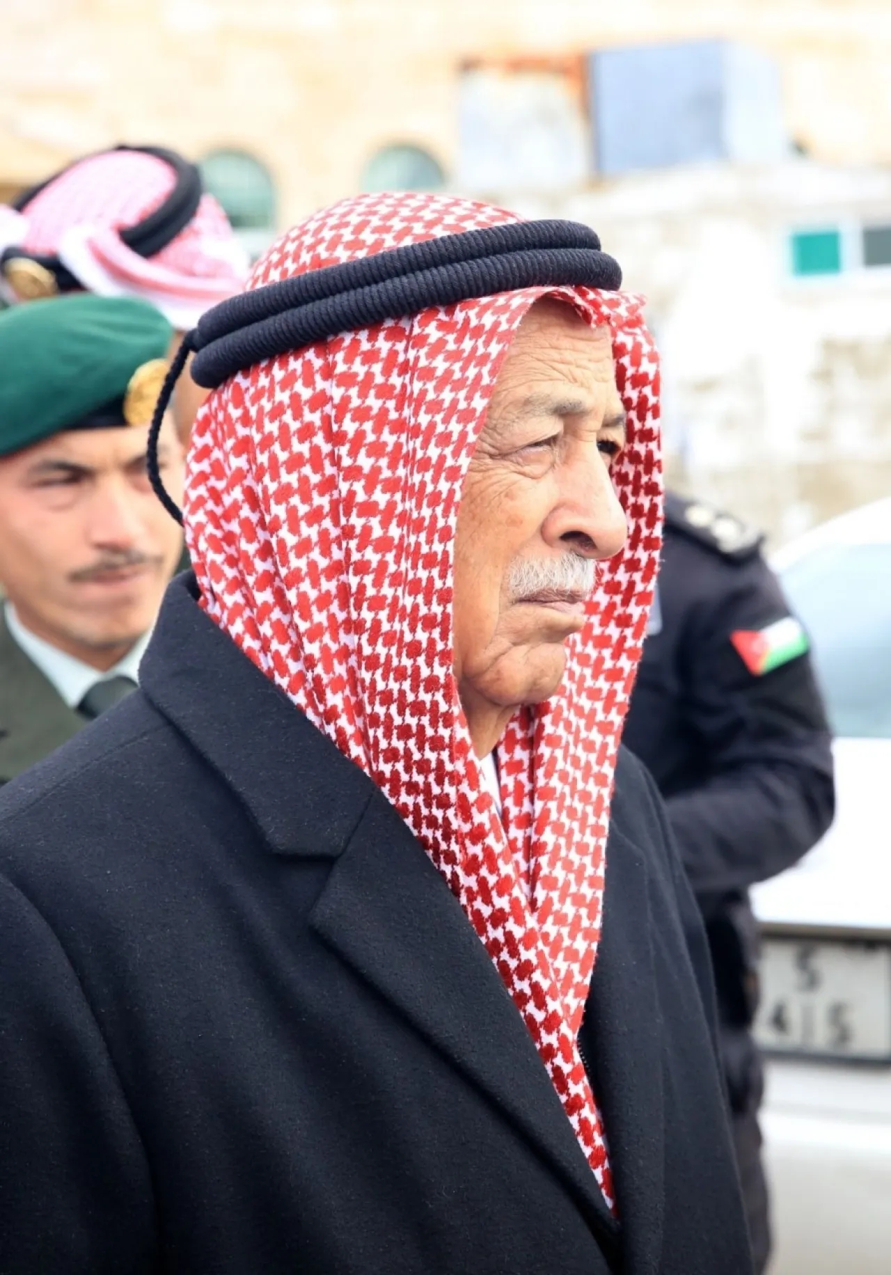 في بيت عزاء شقيقته .. استفتاء حقيقي على محبة الأردنيين (قيادة ودولة وشعب) لرئيس الديوان الملكي يوسف العيسوي ..