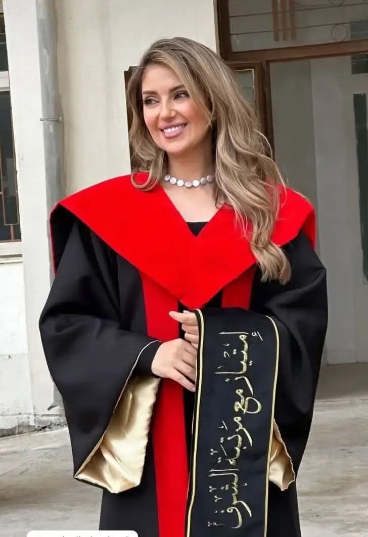 أيقونة شاشة المملكة ساندي الحباشنة تنال الدكتوراه في العلوم السياسية..