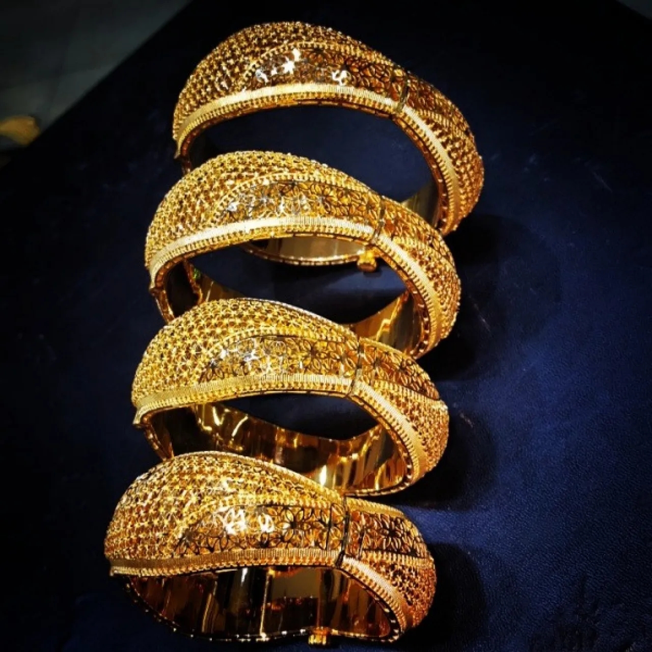 الذهب يسجل مستوى قياسيا جديدا وعيار 21 يبلغ 95.50 دينار