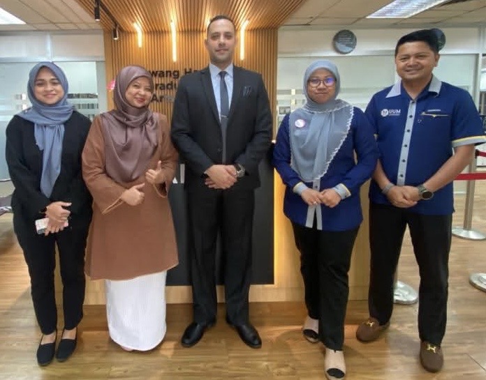 د. معاذ عبدالله جرادات ألف مبروك الدكتوراه ..