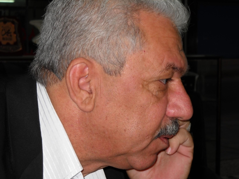 عزام صوان يكتب .. الوطن أكبر من الكرسي