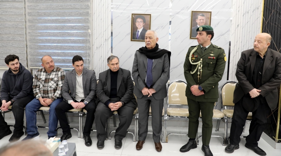 *مندوبا عن الملك وولي العهد.. العيسوي يعزي عشائر الشيشاني وحجازي وأبو السمك*