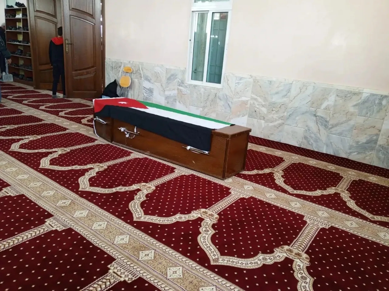 تشييع جثمان رئيس الوزراء الأسبق عبيدات