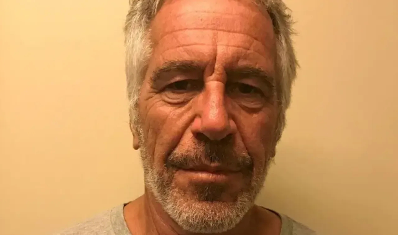 مطالبات بتحقيق أوروبي في فضيحة إبستين بعد تورط أسماء كبيرة