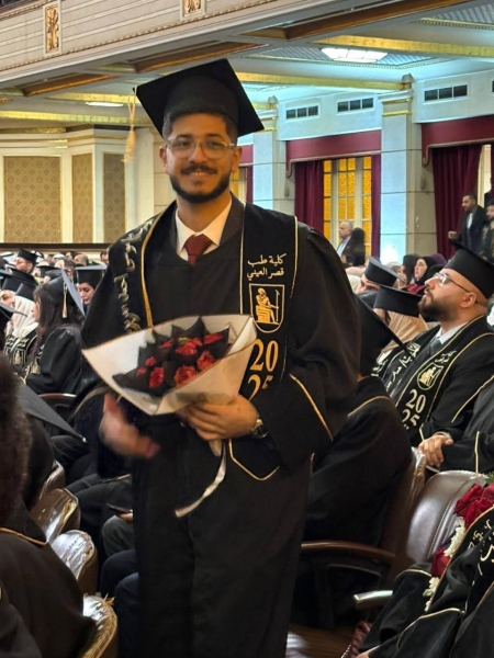 وجهاء الزرقاء يشاركون الشيخ احمد القريوتي فرحته بتخرج نجله د. موسى من كلية الطب  القاهرة .. صور