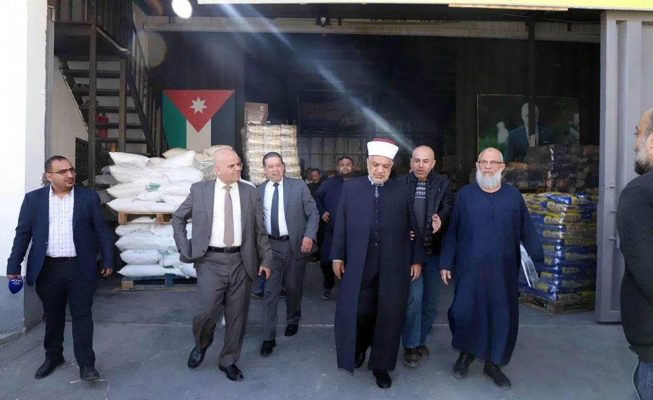 الخلايلة : إطلاق حملة توزيع طرود رمضان الخيرية بالتعاون بين صندوق الزكاة وشركة أبو صوفه‬