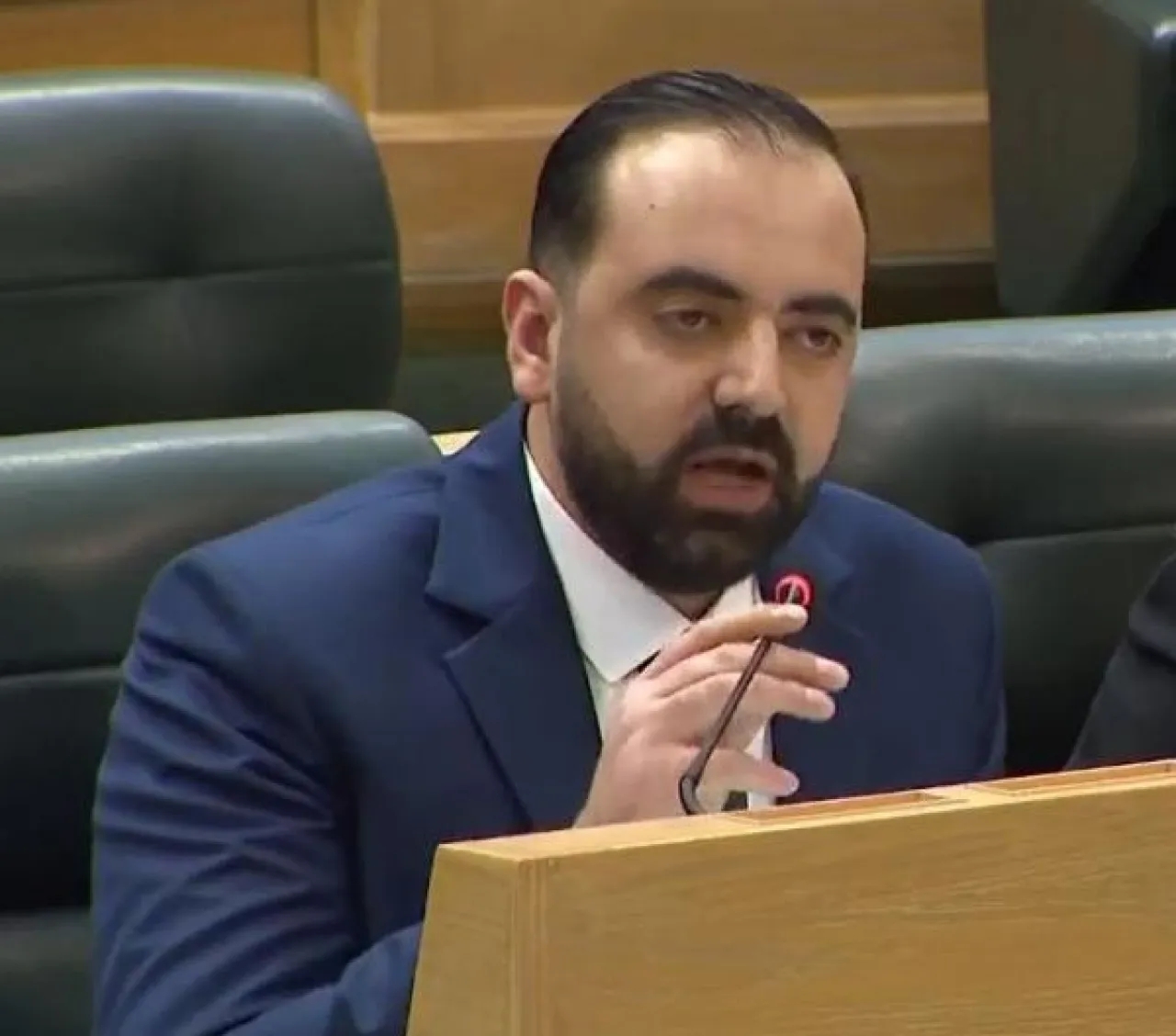 الاردن .. حزب العمال يحذر النائب حمزة الطوباسي