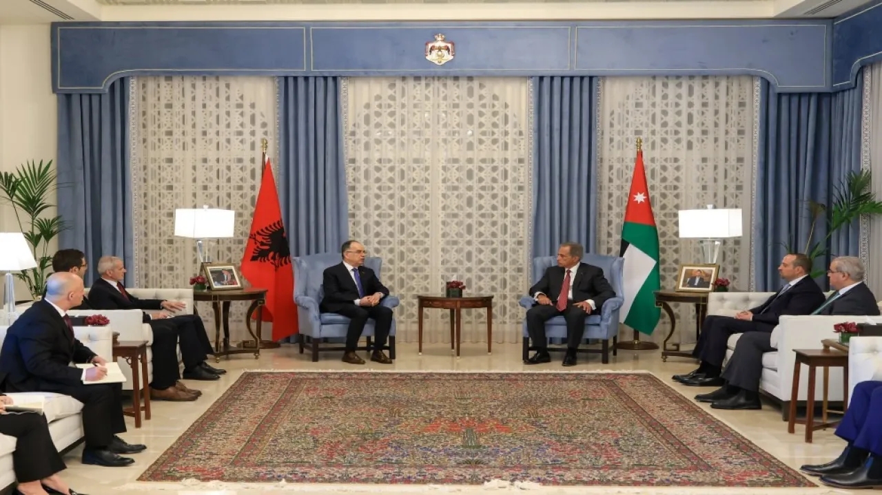 حسان وبيجاج يبحثان تعزيز العلاقات الثنائية بين الأردن وألبانيا