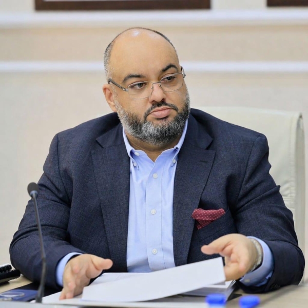 رئيس الوزراء يستجيب لمطالب كتلة الاتحاد والإصلاح النيابية بشأن مسوده قانون الضمان الاجتماعي و وعد بمراجعتها من خلال مجلس الوزراء مساء اليوم