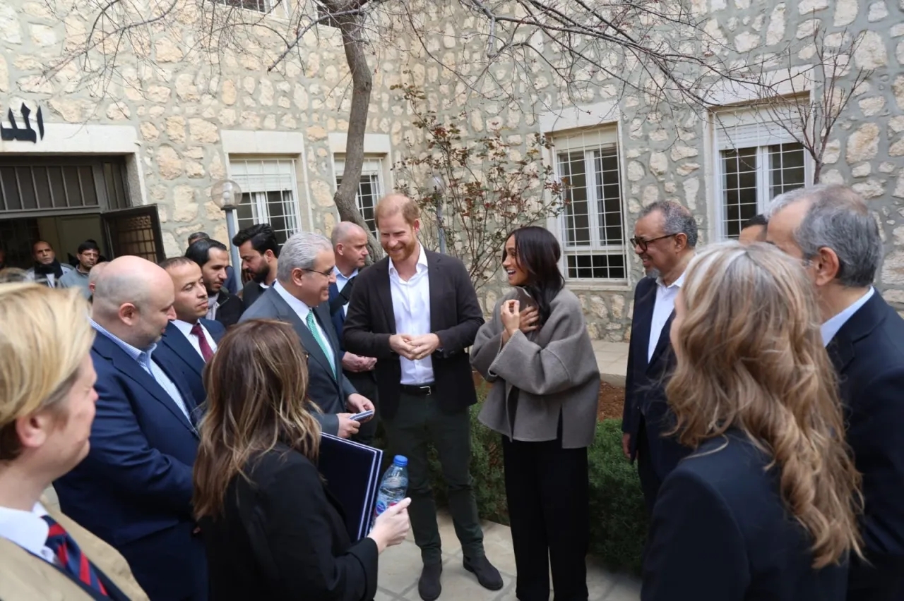 الأمير هاري وميغان يزوران مركزا لعلاج الإدمان في عمان  صور