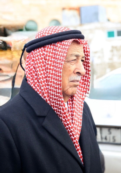 *مندوبا عن الملك وولي العهد.. العيسوي يطمئن على صحة ضابط صف أُصيب بمداهمة أمنية لمطلوب خطير بقضايا مخدرات*