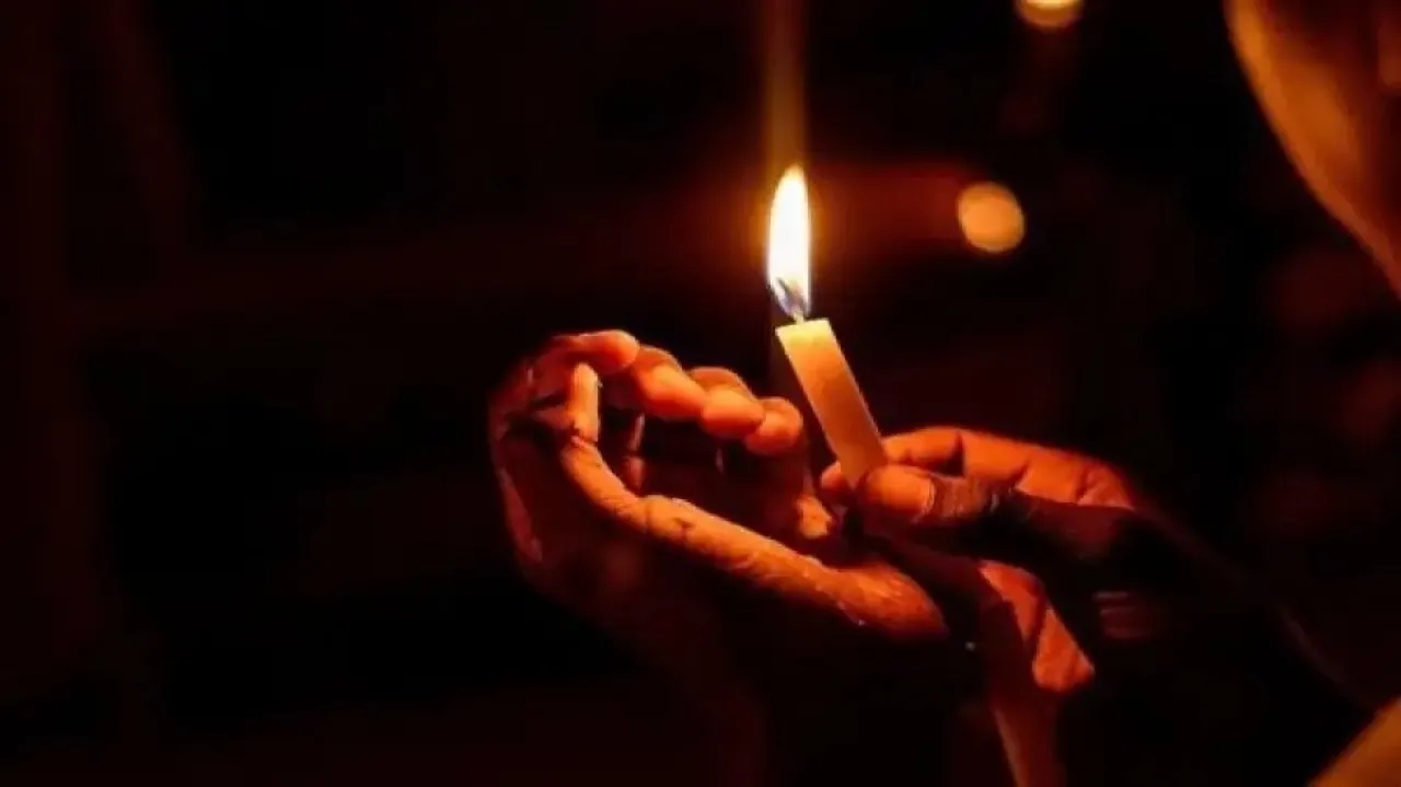 وزير الصناعة للأردنيين : لا تشتروا شمع وببور وفانوس