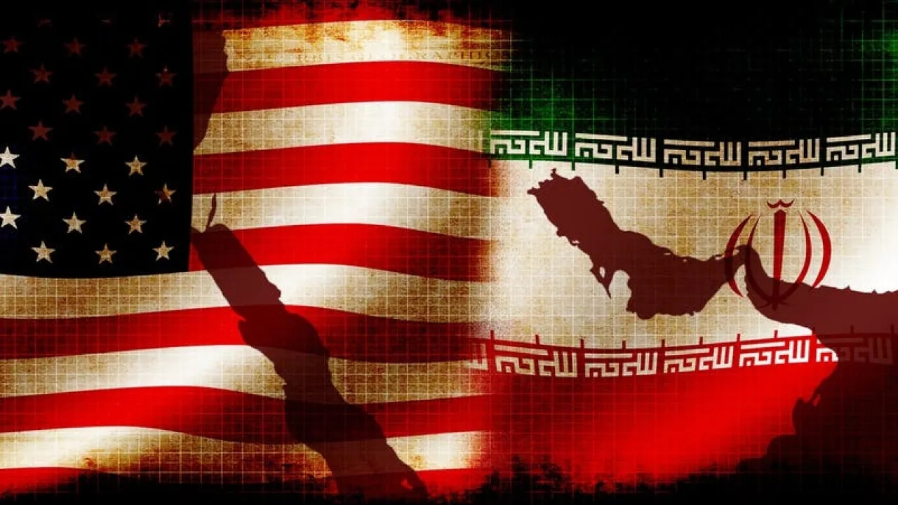 10 آلاف جندي أميركي وزوارق انتحارية.. أميركا تستعد للأسوأ