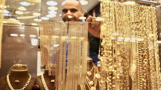 92.9 دينارا سعر غرام الذهب عيار 21 محليا